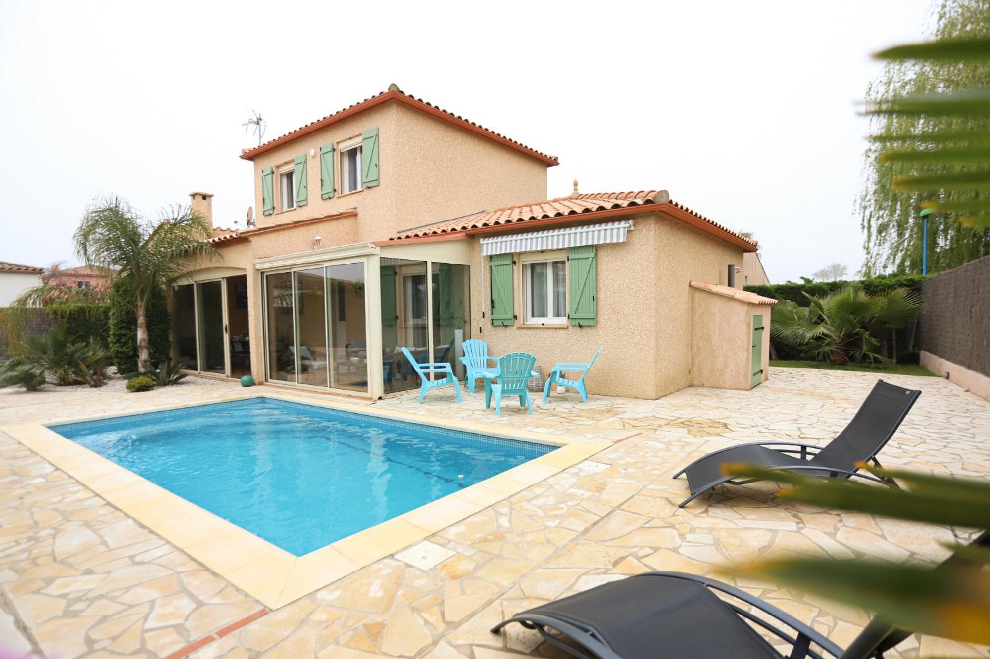 Cyprien Jolie Avec Piscine * Saint-Cyprien (Pyrenees-Orientales)
